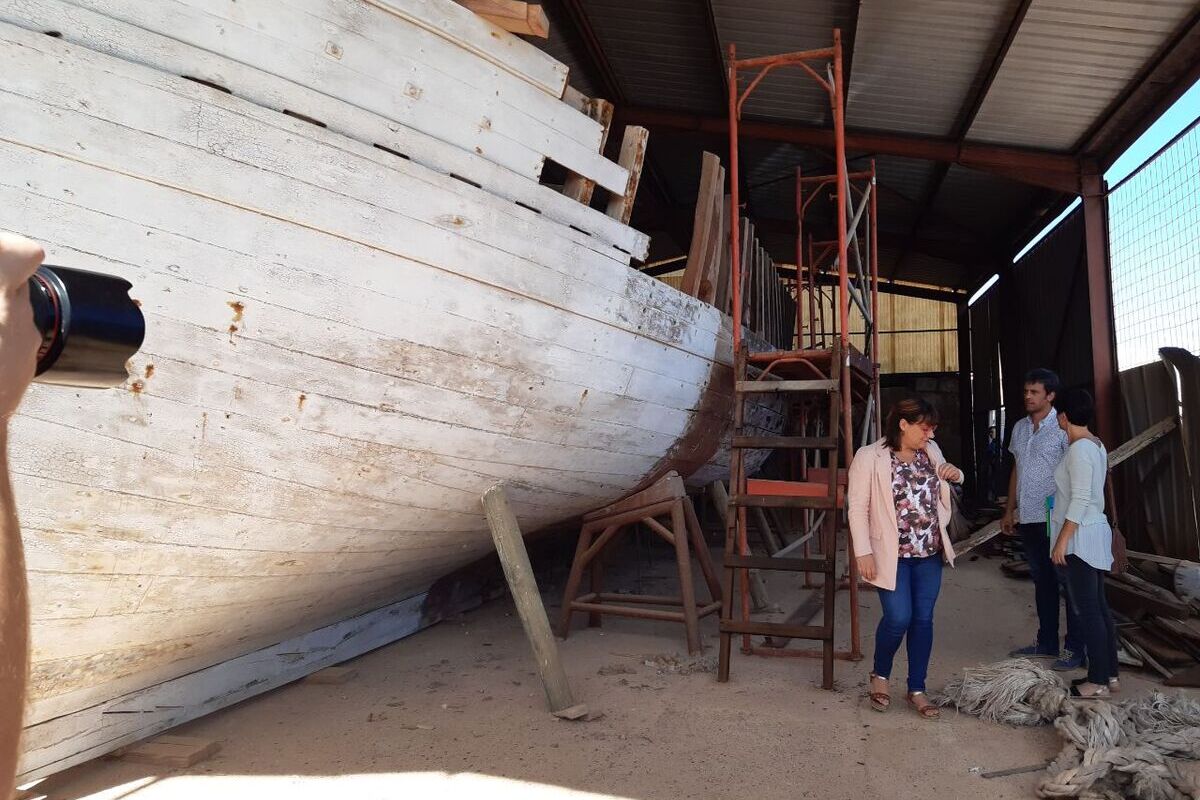 Restauración de la barca de bou Valldemossa.